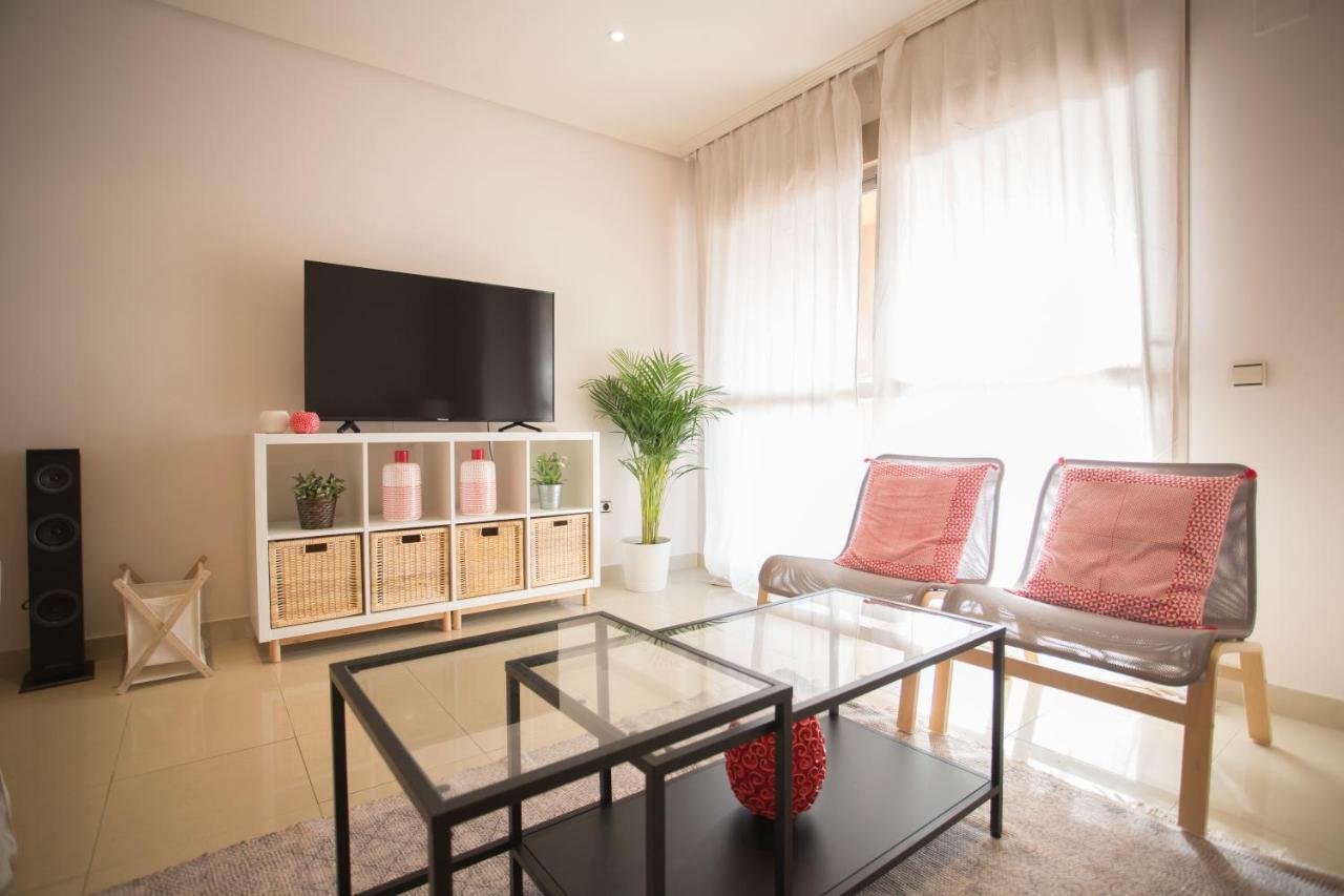 Deluxe Playa Pacifico Apartment Malaga Exterior photo